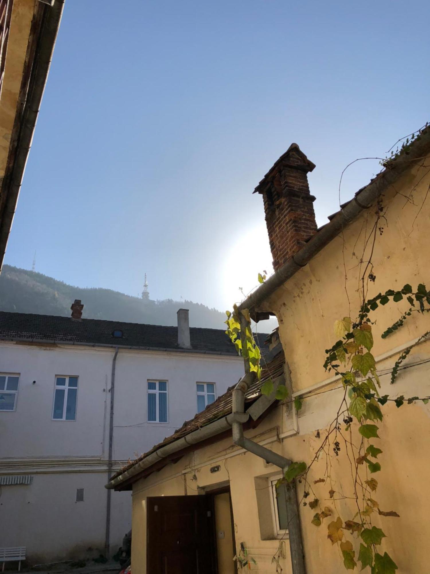 Charming Old Town Flat With Mountain View Apartment Brașov Exterior foto